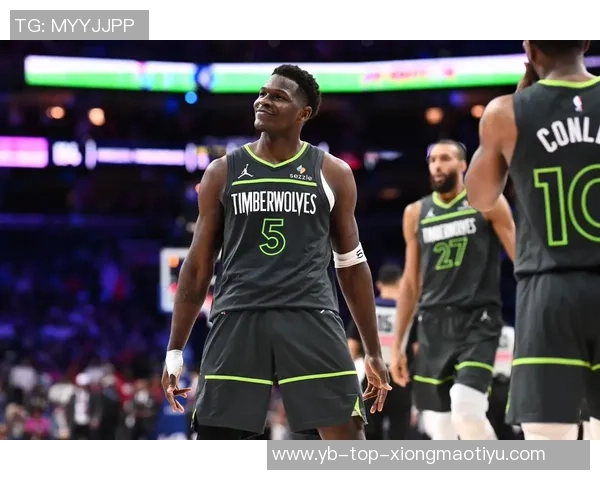 爱德华兹成为NBA历史首位25岁前投进1200三分球的球员